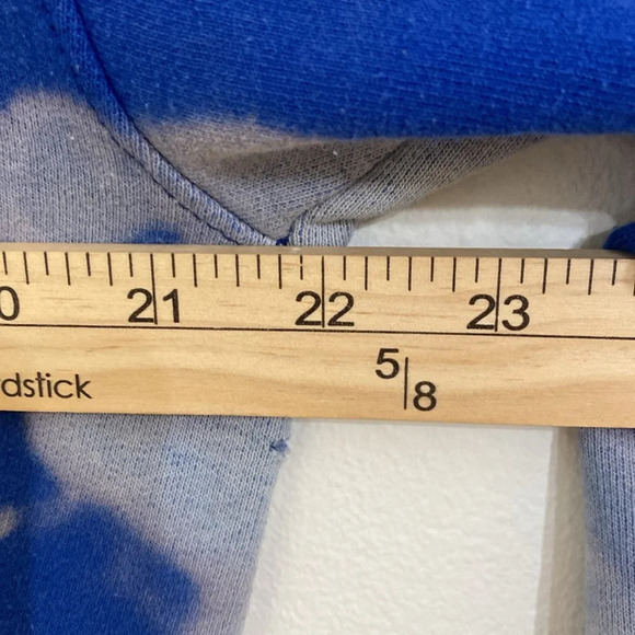 Champion Tie Dye Crew Neck Sweatshirt Medium Thrashed Grunge Holes - Picture 8 of 15